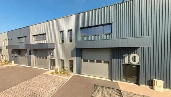 Local d'activité 1200 m²