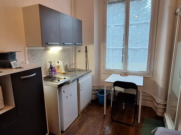 Studio 1 pièce 10 m²