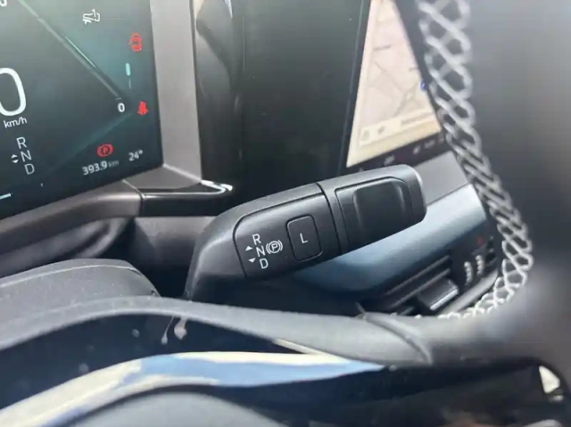 Ford Tourneo courier 136ch 46kwh active — photo 8