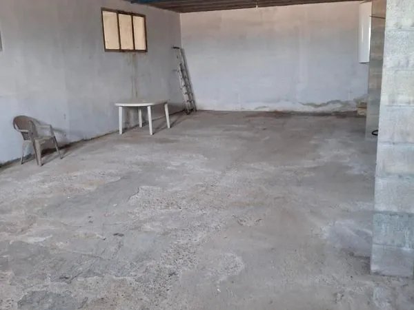 Garage de 70 M² 3 mètres de hauteur sous plafond