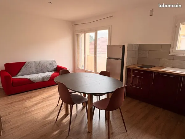 T2 meublé rénové avec balcon
