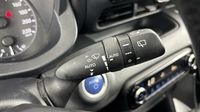 Toyota Yaris 116h Dynamic 5p MY22 — photo 25