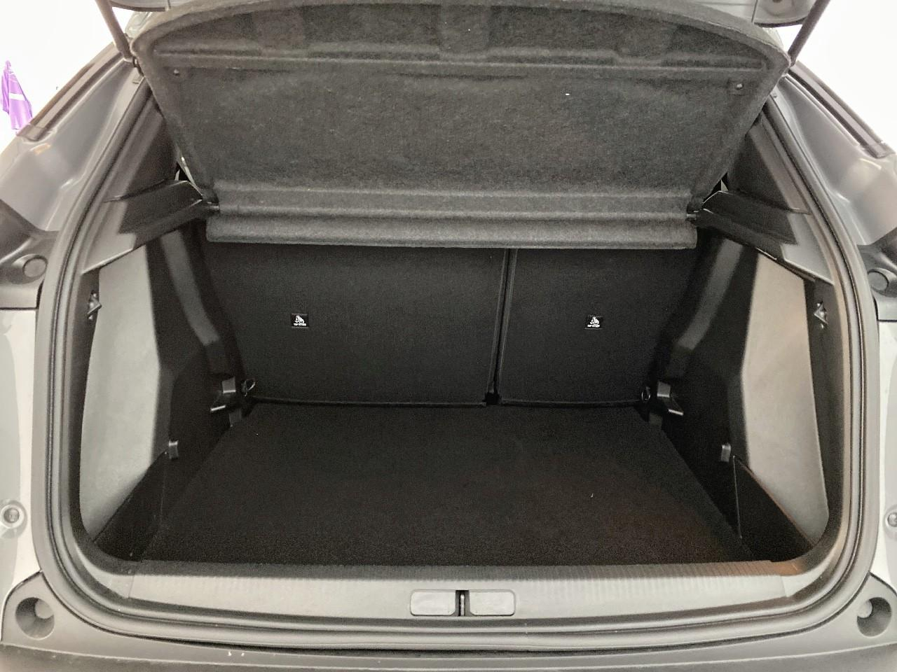 Peugeot 2008 hybrid 145 ch e-dcs6 allure — photo 6