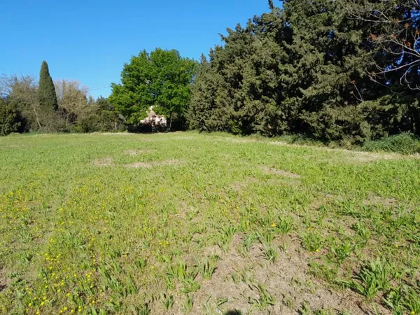 Terrain 500 m²