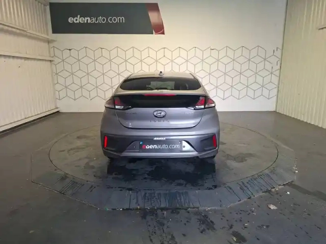Hyundai Ioniq plug-in 141 ch — photo 41