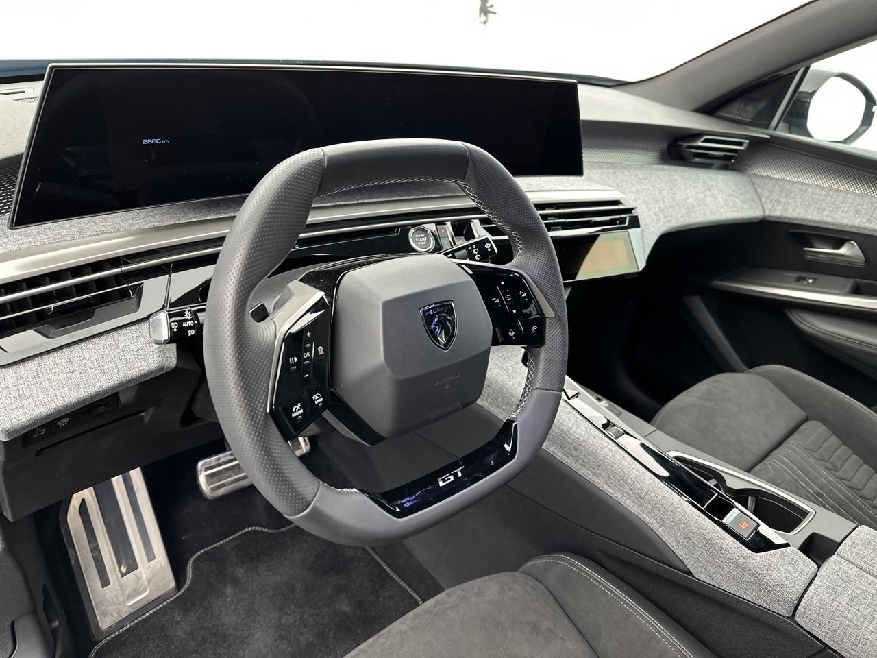 Peugeot 5008 hybrid 145 ch e-dcs6 gt — photo 8