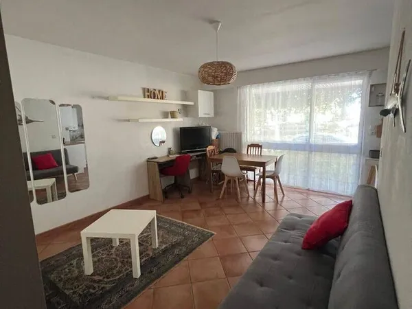 Studio 1 pièce 26 m²