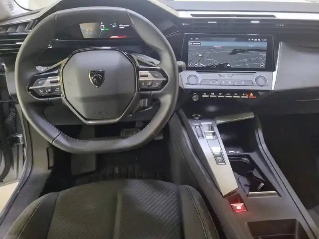 Peugeot 308 phev 180 e-eat8 — photo 5