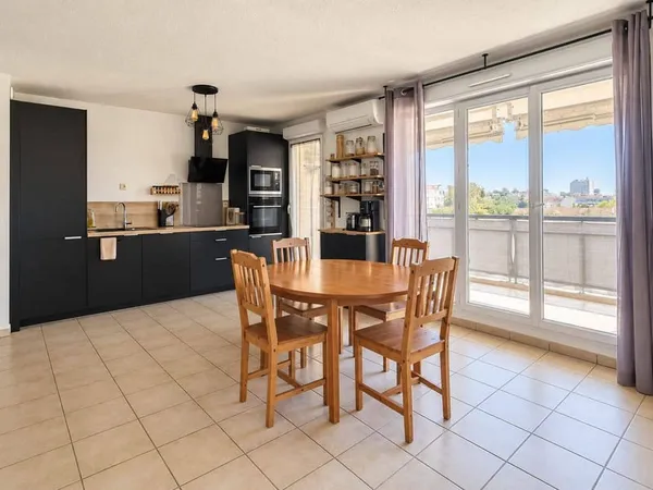 Appartement 4 pièces 90 m²