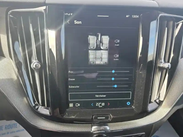 Volvo Xc60 t6 awd hybride rechargeable 253 ch+145 ch geartronic 8 — photo 20