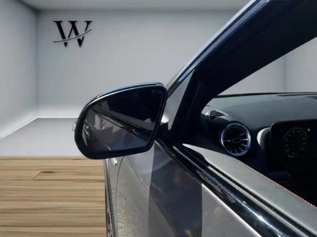 Mercedes Gla 250 e hybrid eq amg line — photo 12
