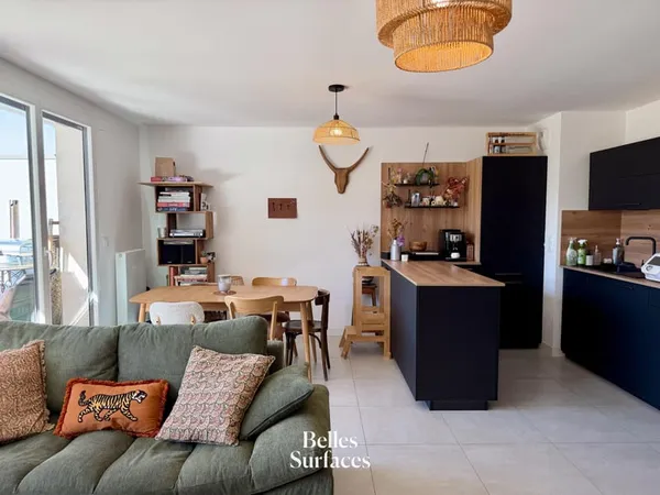 Exclusivité T3 Dernier étage, terrasse et cadre verdoyant