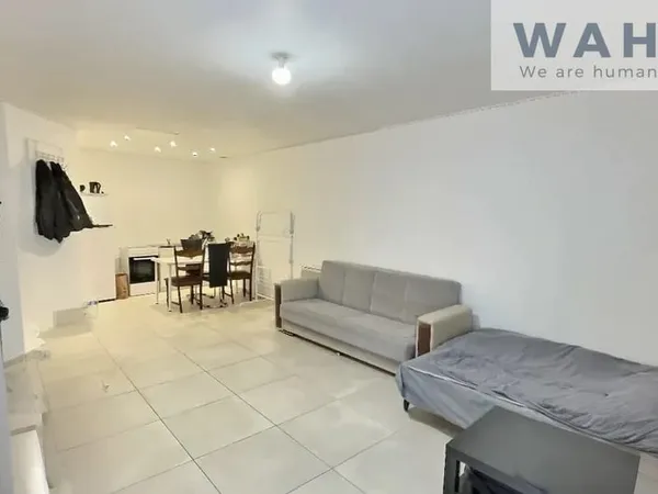 VENTE D'UN IMMEUBLE DE 4 APPARTEMENTS DONT 1 STUDIO - CELLEN