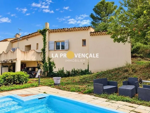 Villa 5 pièces 117 m²