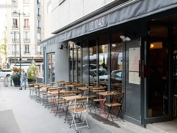 Local commercial 123 m² PARIS