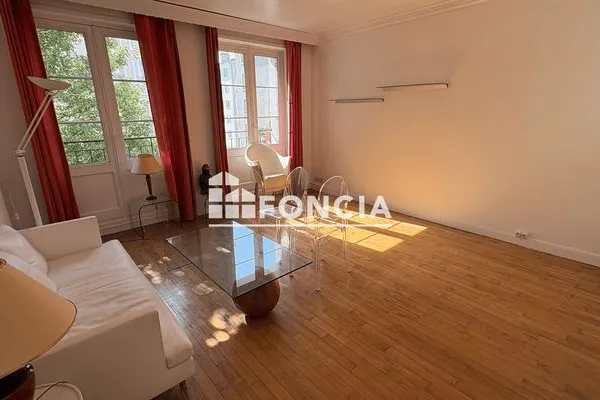 Appartement meublé 2 pièces 80 m²
