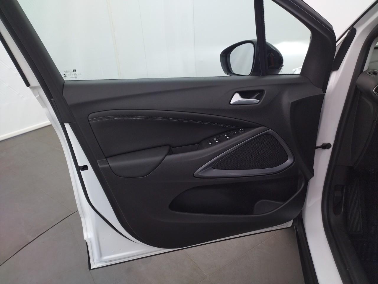 Opel Crossland 1.5 d 110 ch bvm6 elegance — photo 23
