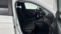 Peugeot 208 1.2 PureTech 100ch S&S Style — photo 15