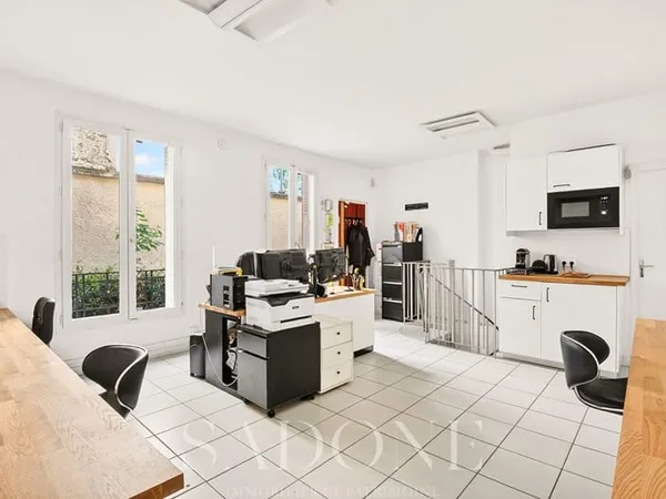 Bureaux à louer Boulogne Billancourt 62.21 m2. Marcel Sembat.