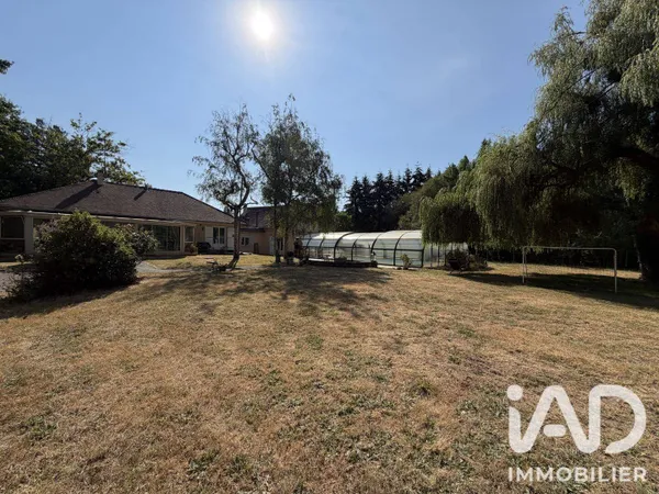 Demeure 10 pièces 234 m²
