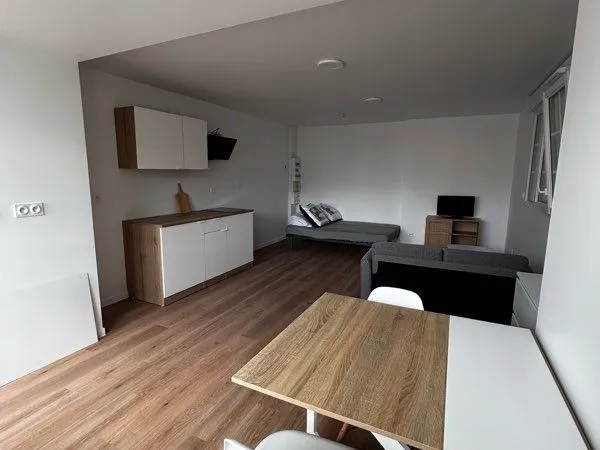 Studio 30 m² meublé
