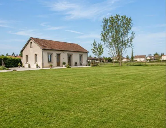 Maison sur grand terrain