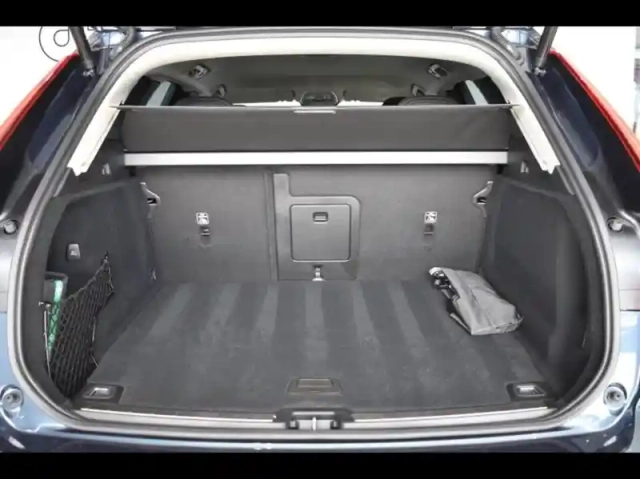 Volvo Xc60 t6 hybride rechargeable 253 + 145ch plus style dark geartronic 8 awd — photo 11