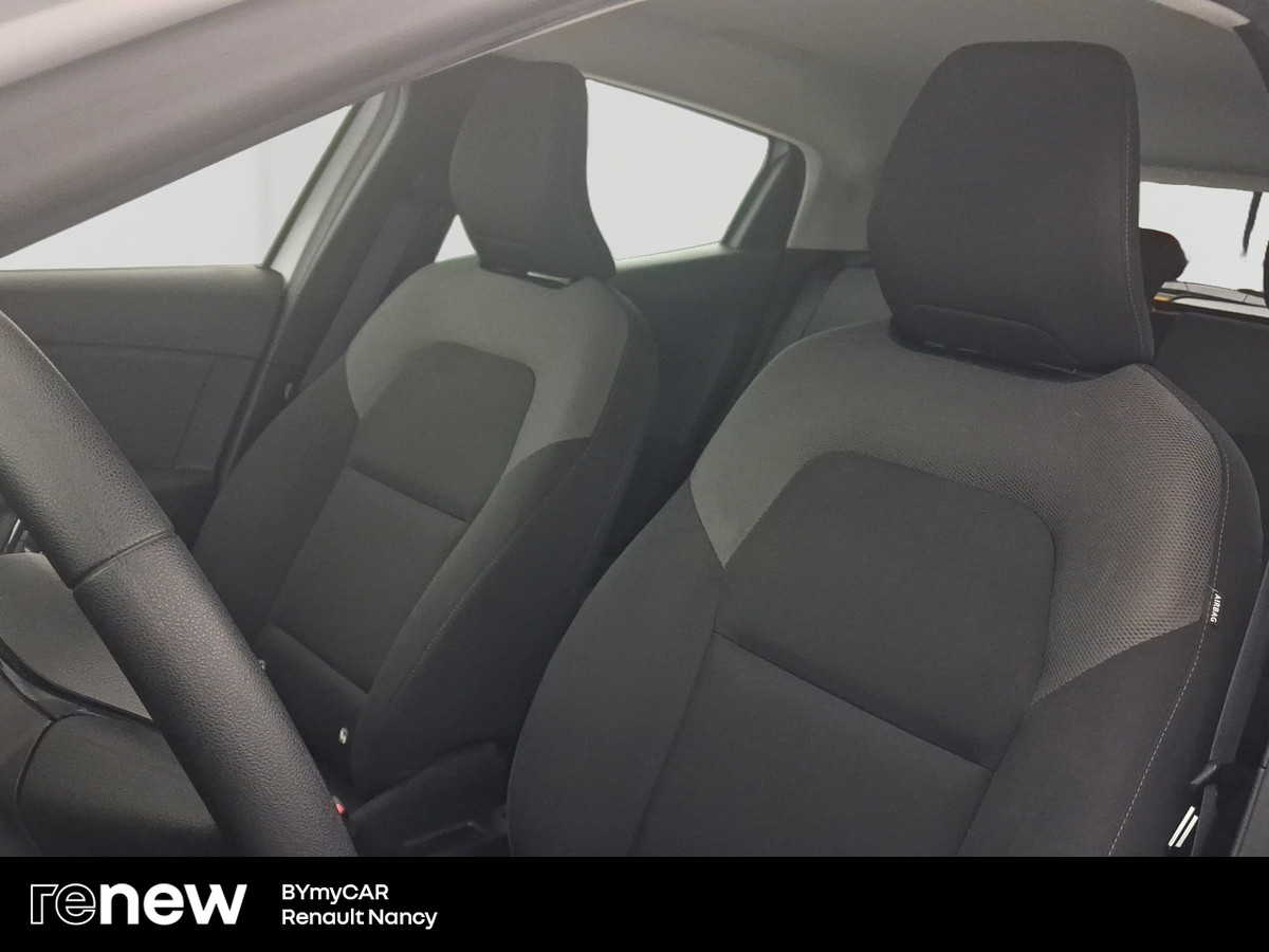Renault Clio SCe 65 — photo 11