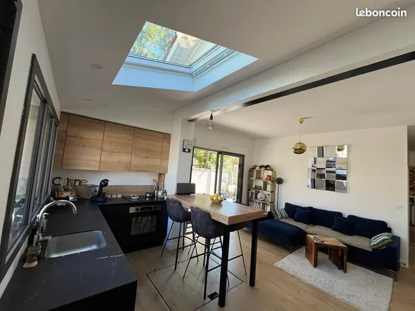 Location chambre privée dans maison partagée