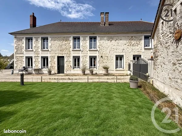 Maison 12 pièces 363 m²