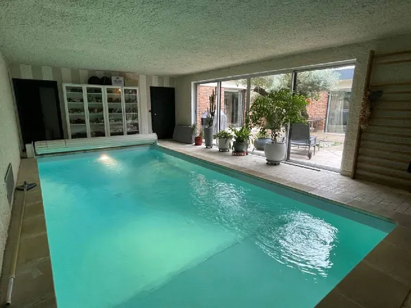 Maison 6 pièces 308 m²