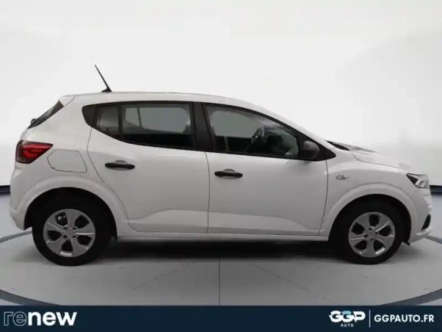 Dacia Sandero 1.0 eco-g 100ch essential — photo 6