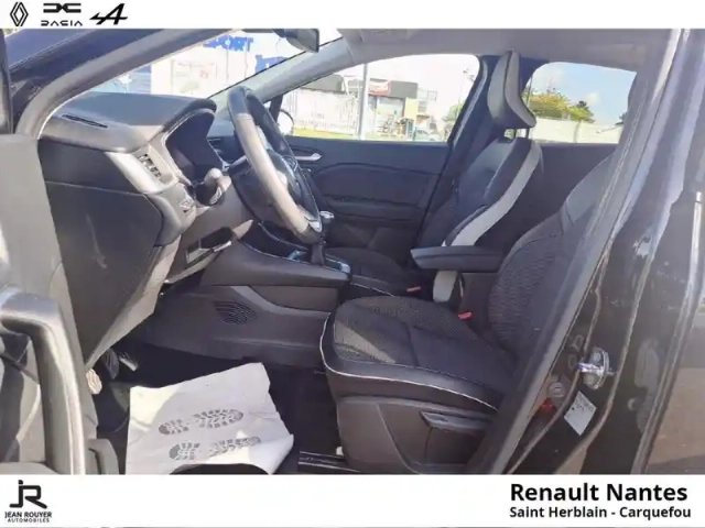 Renault Captur 1.0 tce 90ch techno — photo 11