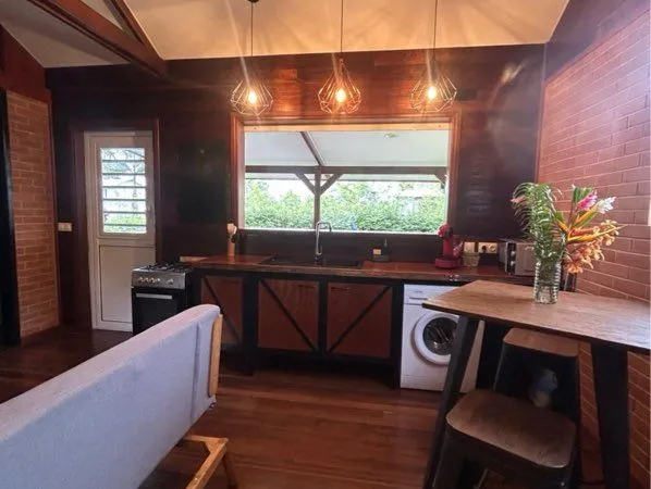 Maison charmante meublée à louer dans endroit calme