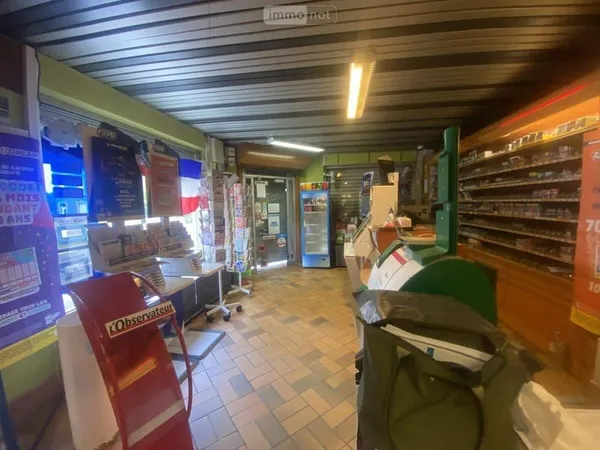Local commercial 149 m²
