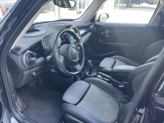 Mini Mini 5 portes cooper 136ch edition premium plus bva7 — photo 4
