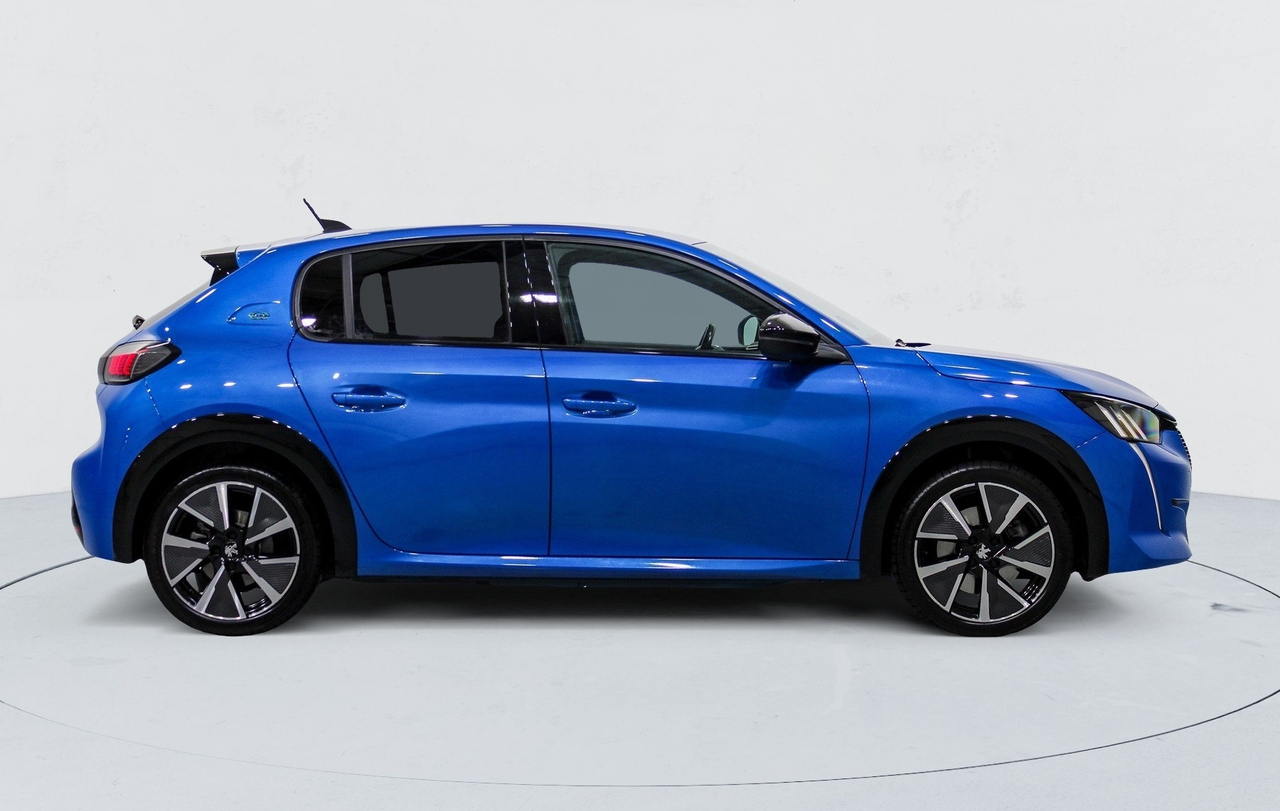 Peugeot 208 — photo 6