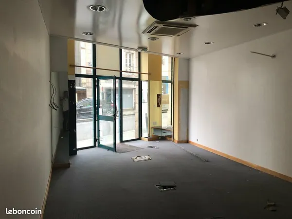 Local commercial 231 m²