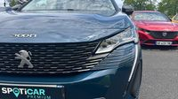Peugeot 3008 HYBRID 225ch Allure Pack e-EAT8 — photo 17
