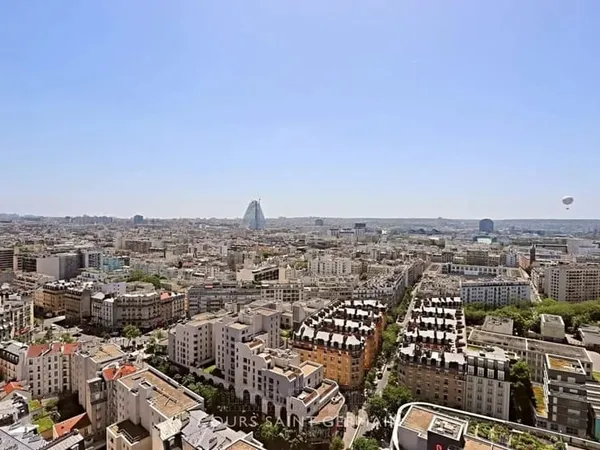 Paris 15e - Beaugrenelle | Appartement 3 pièces de 74 m² Carrez | Vue panoramique