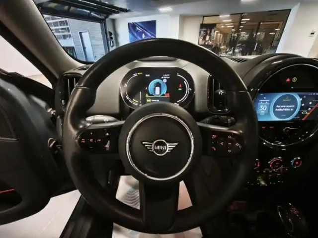 Mini Countryman cooper s e yours all4 — photo 9