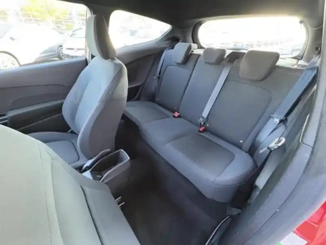 Ford Fiesta 1.0 ecoboost 100ch stop&amp;start st-line 3p — photo 10