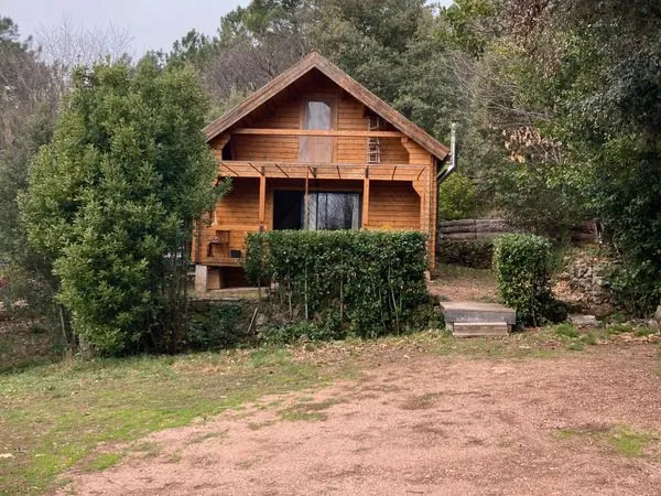 Chalet en bois meublé