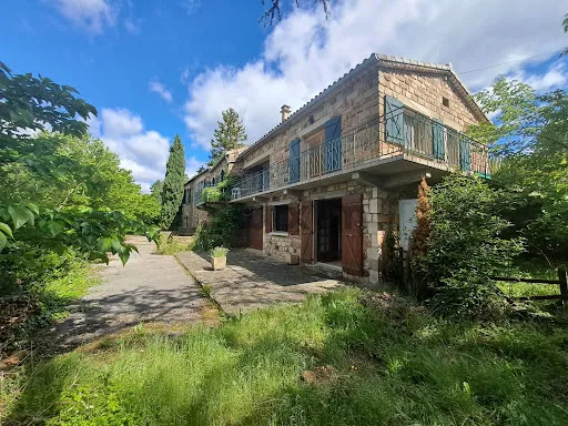 Mas provençal 14 pièces 290 m²