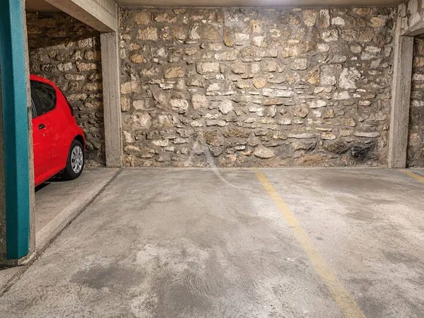 Parking 9 m²