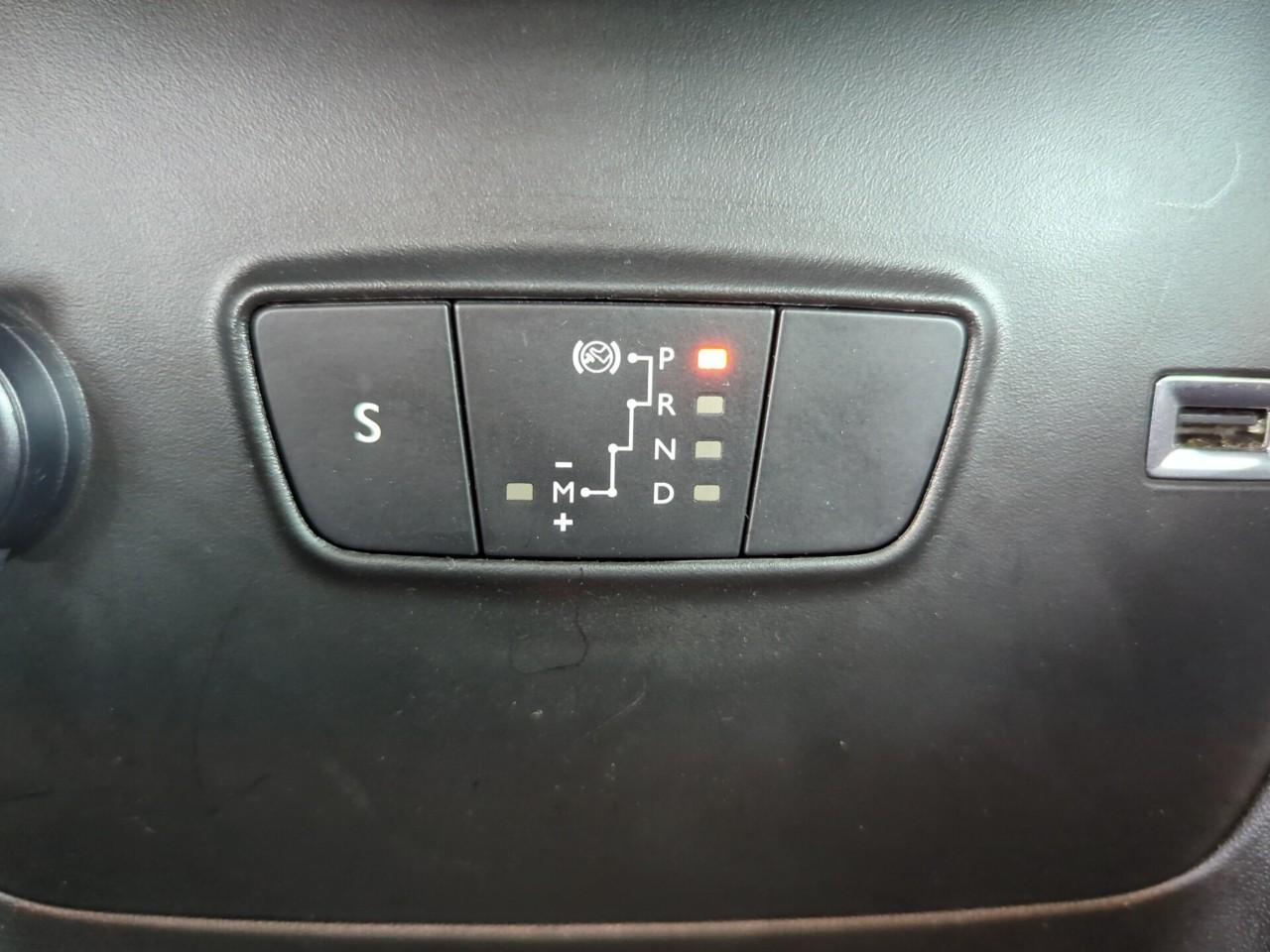 Citroën C3 Aircross puretech 130 s&s eat6 plus — photo 21