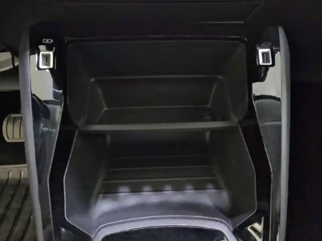 Peugeot 208 puretech 100 s&amp;s eat8 — photo 52