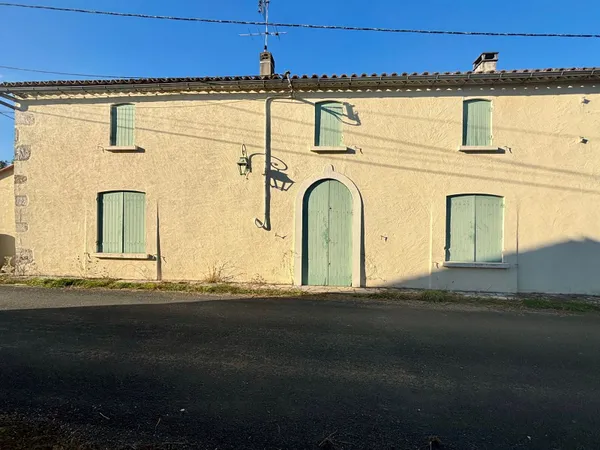 Maison 4 pièces 240 m²