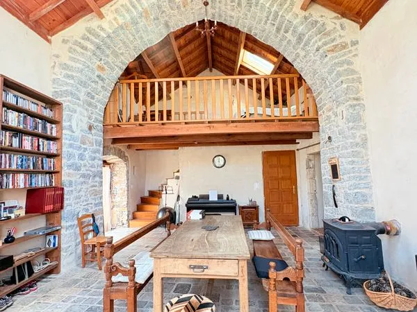 AGUESSAC - Maison de village F3 - 81 m² + garage et atelier