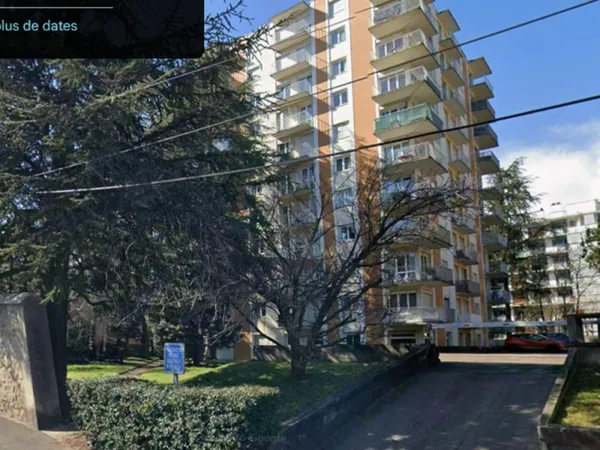 Place de parking extérieure ? secteur Fauriel